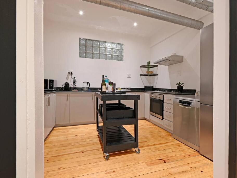 Luna - Luxurious 2 Bedroom City On Bree Street! Apartment Cape Town