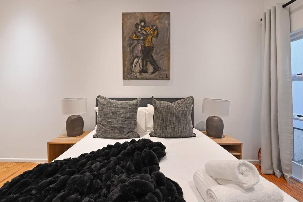 Luna - Luxurious 2 Bedroom City On Bree Street! Apartment Cape Town