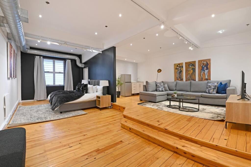 Luna - Luxurious 2 Bedroom City On Bree Street! Apartment Cape Town