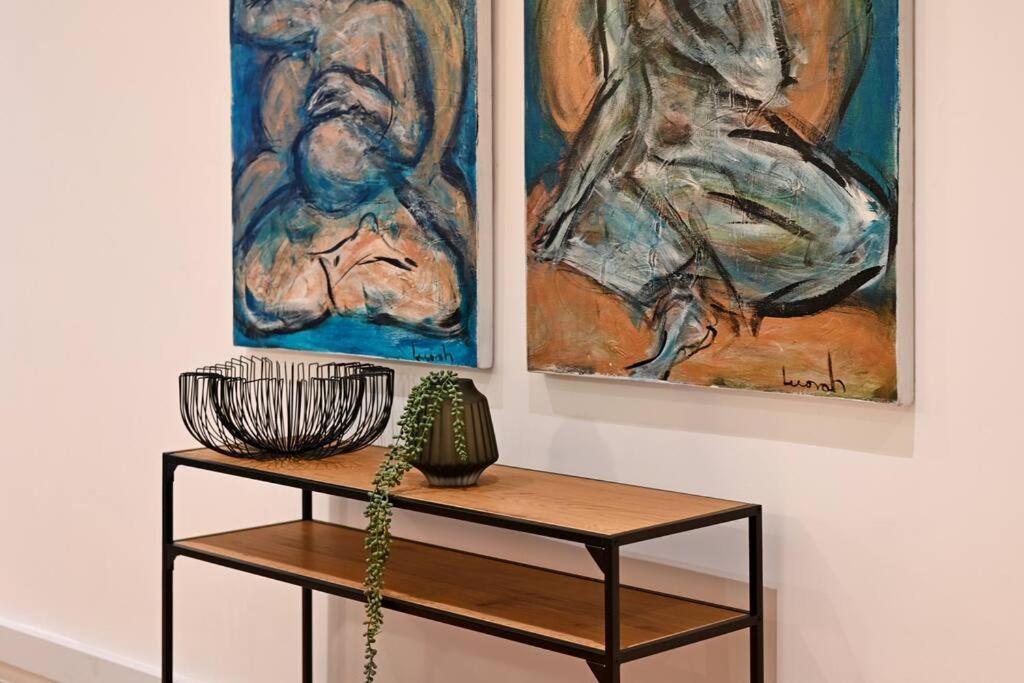 Luna - Luxurious 2 Bedroom City On Bree Street! Apartment *